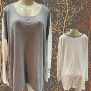 Serena Williams +2X Gray-Cream Colorblock Crew Neckline Step-Hem Long Sleeve Top